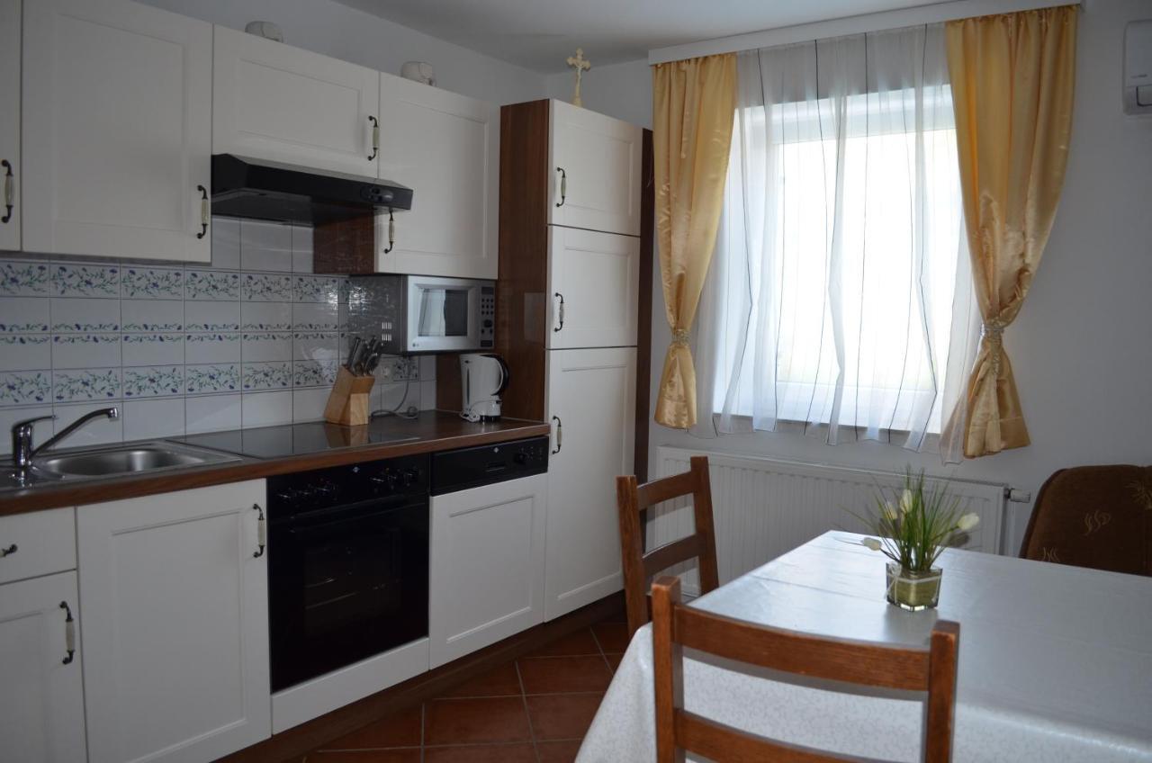 Villa Manuela Draga Bašćanska Exteriör bild